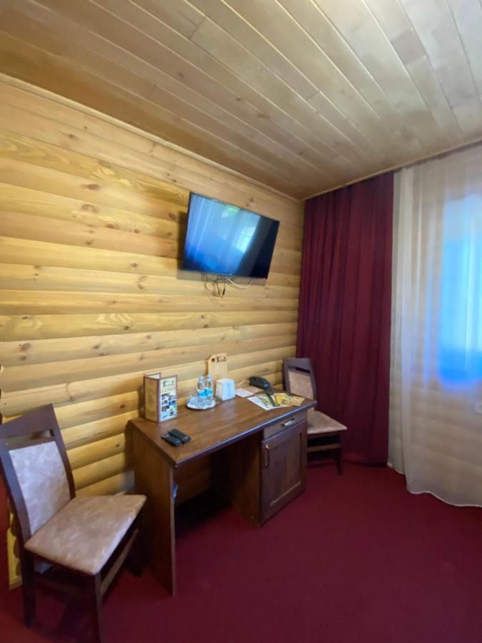 Глухомань Аквапарк Hotel Poltava Exterior foto